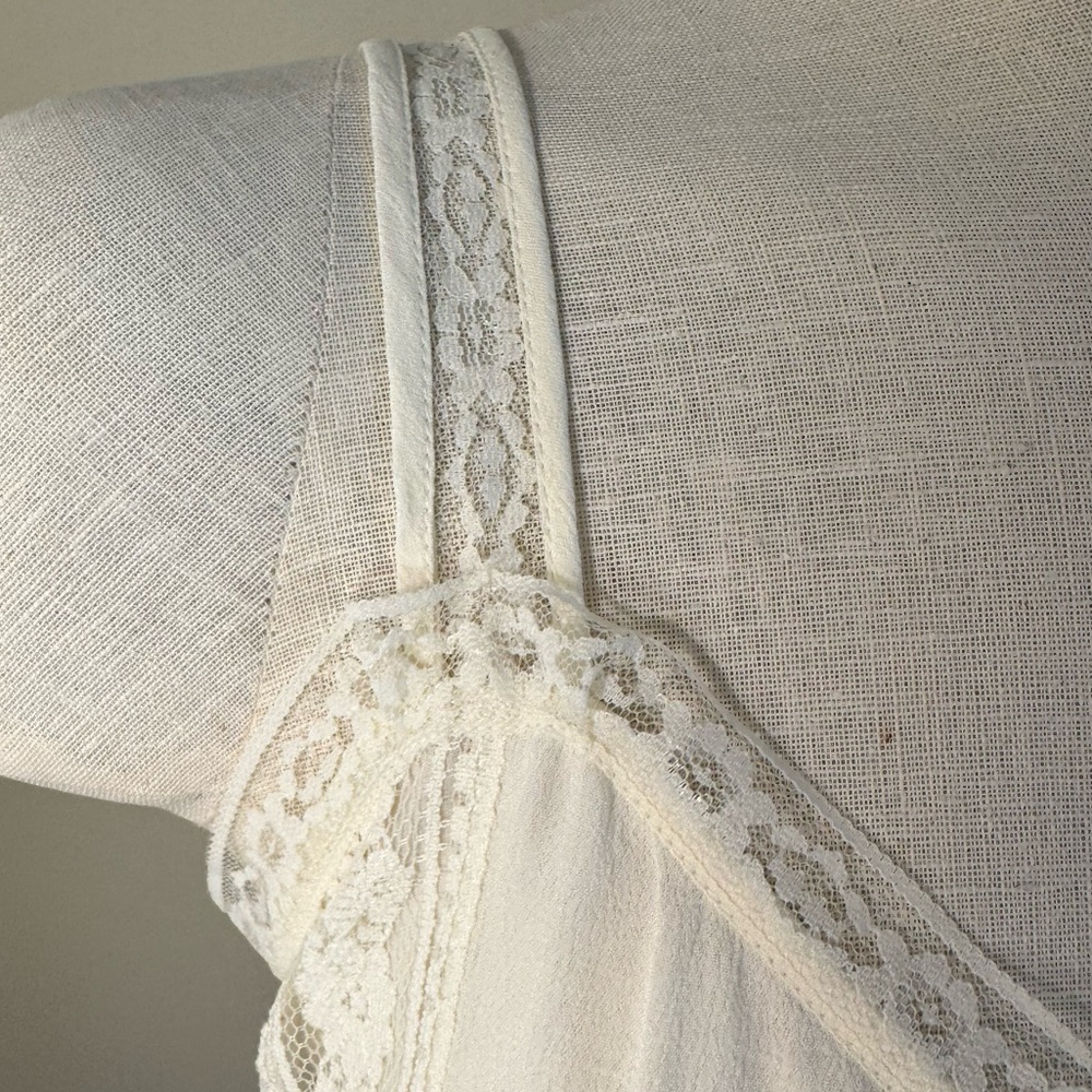 Nanette Lepore Embroidered Cream Boho Midi Dress Floral And Lace Accents Size 6 - Picture 6 of 16